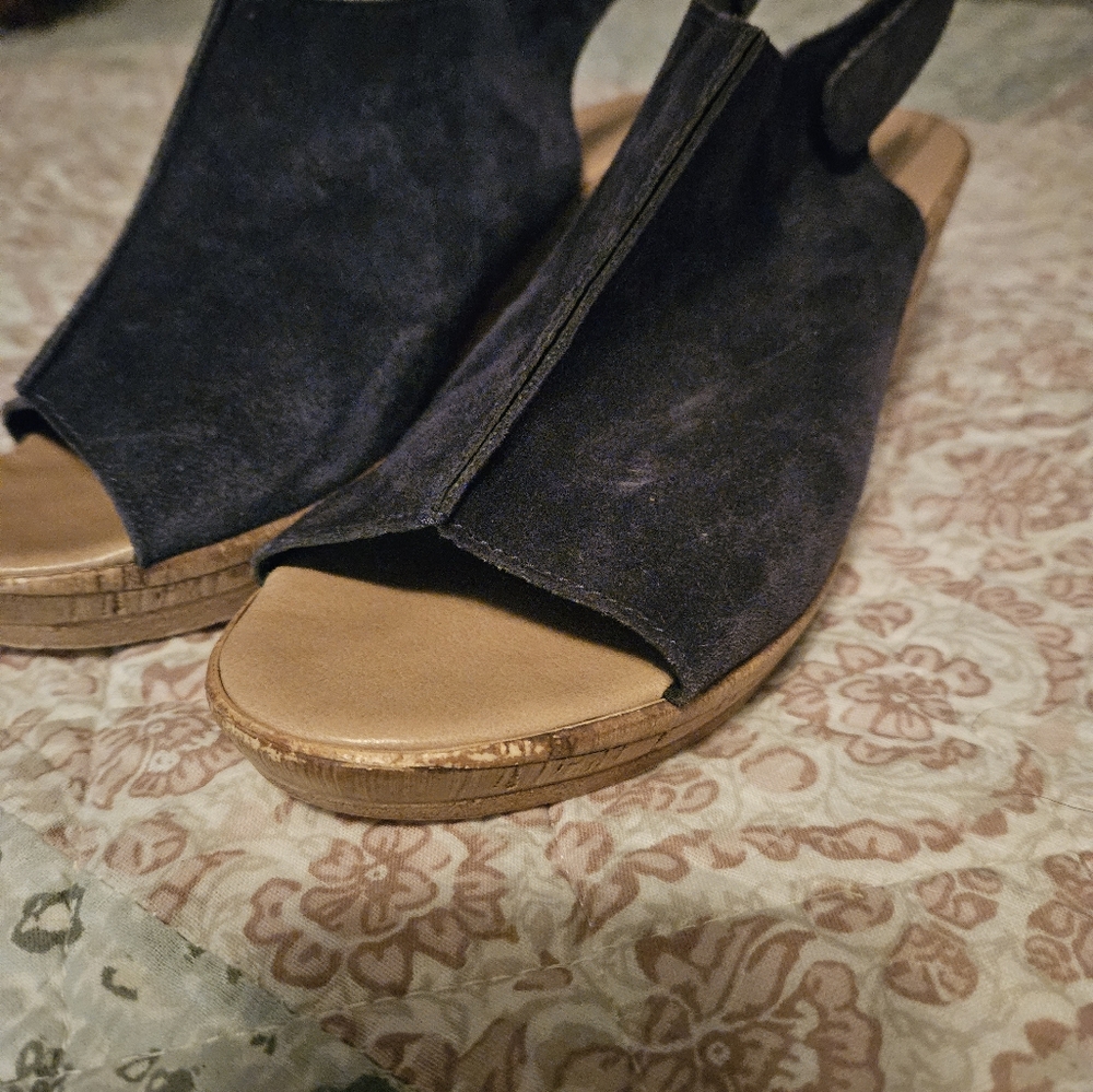 Wedge Sandals - Picture 5 of 5